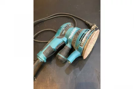 ekstsentrikovaya-shlifmashina-makita-bo5041_10586