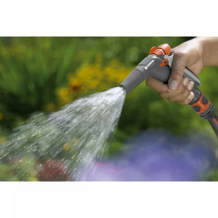 pistolet-raspylitel-dlya-poliva-gardena-classic-18341-2000000-3-1500x1500