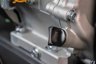 j81y5p8is39bj91d8r1y3ncx7w9yawn4