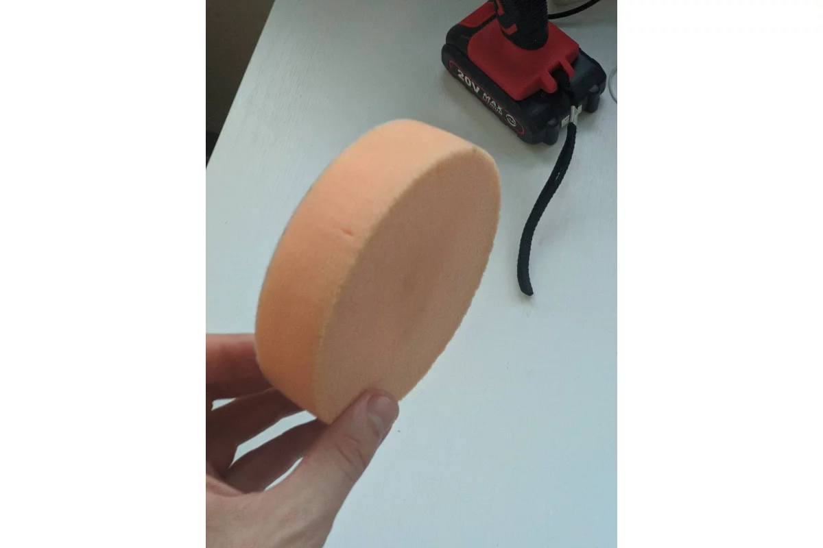 gubka-polirovalnaya-125mm-30mm-velcro-praktika-038-562-2021-08-21-20-30-49-2-612138494ed35