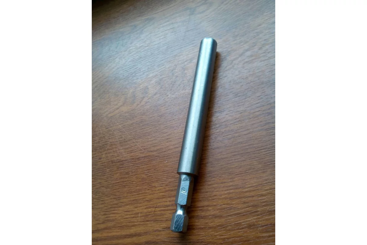 derzhatel-magnitnyj-tselnotyanutyj-100-mm-1-4-dlya-bit-praktika-773-071_30332